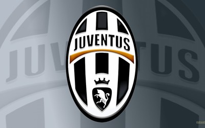 大象体育快讯-C罗凌空抽射打中横梁