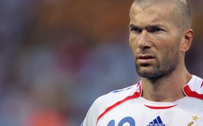 大象体育热评-F加拿大站周冠宇被车队当成实验品